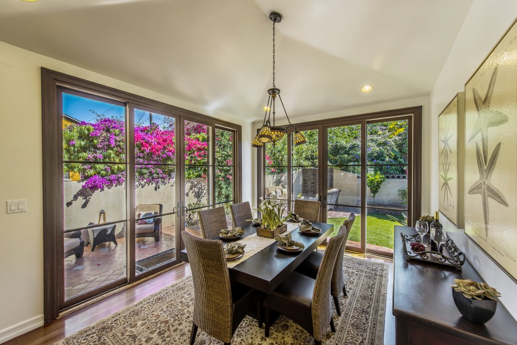 340 Via Colusa dining room